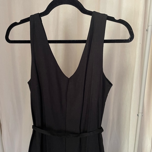 Black Linen Jumpsuit (petite and pregnancy friendly) - Picture 6 of 6